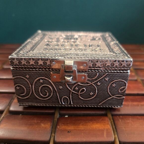 I Love You To The Moon and Back Silver Tone Jewelry / Trinket Box 4"x4"x2" - Picture 2 of 7